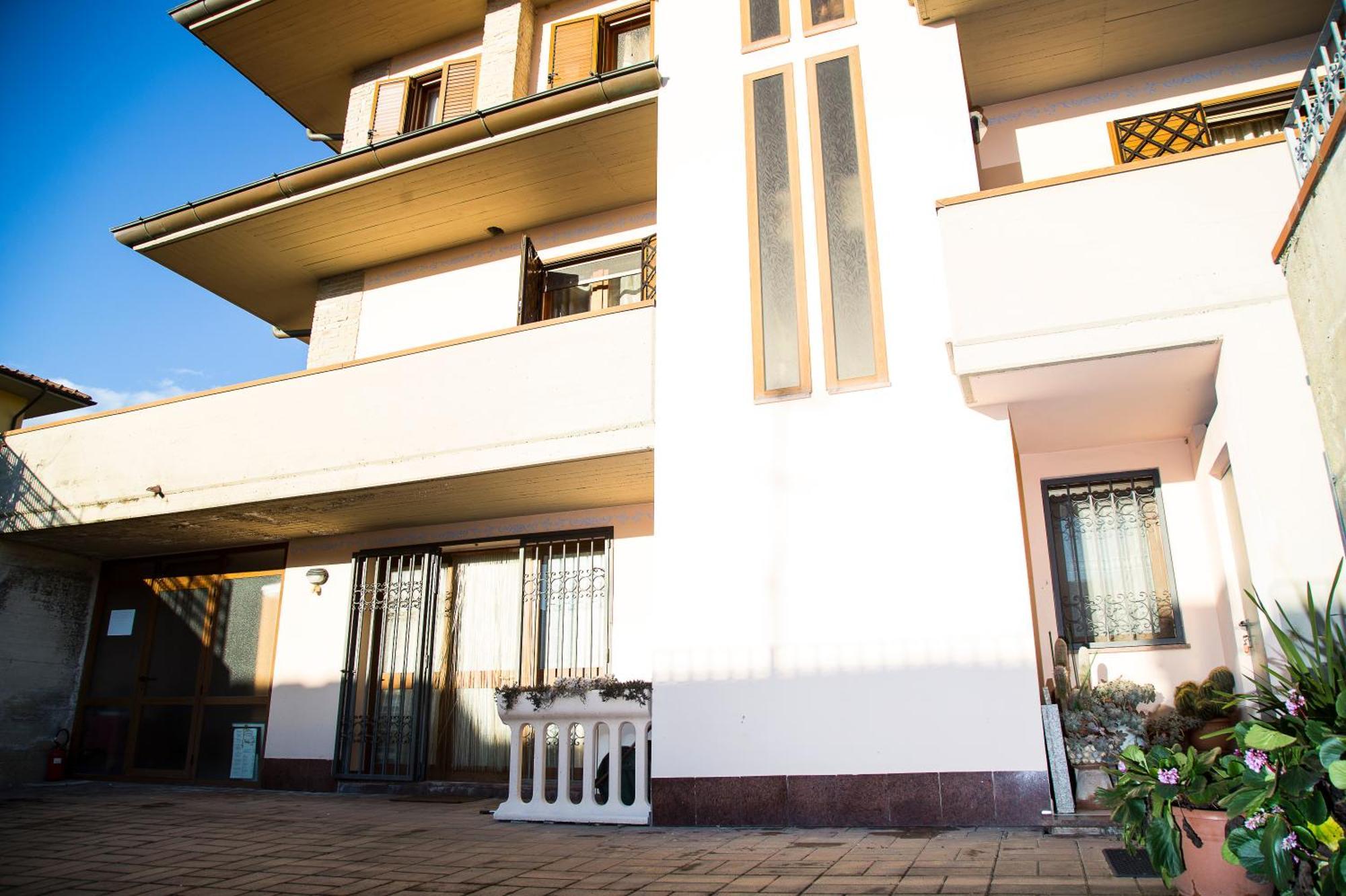 B&B Nuovo Paradiso Πέσια Εξωτερικό φωτογραφία